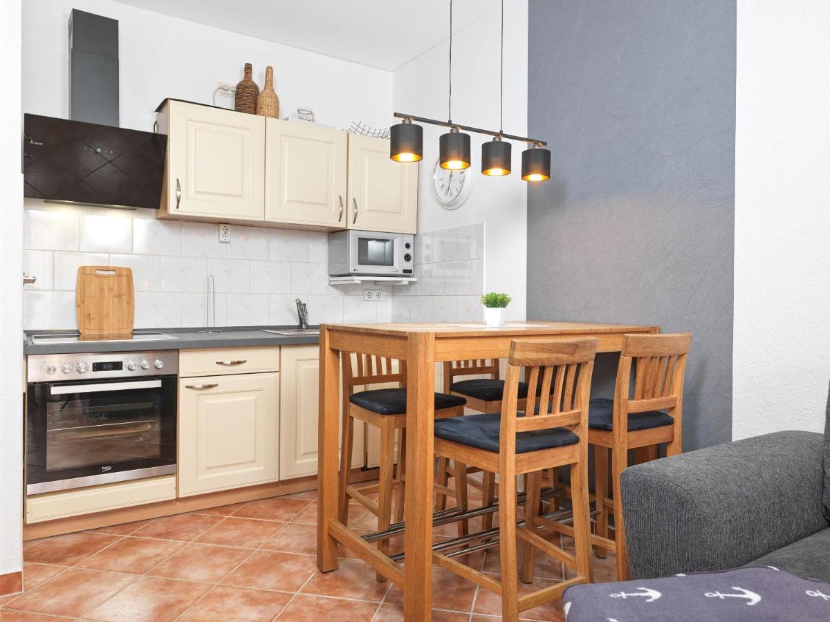 Ferienwohnung Ankerplatz im Gollwitzer Park Poel Exterior foto